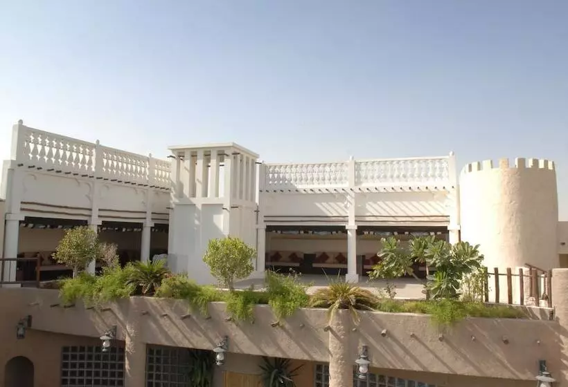 هتل Al Liwan Suites