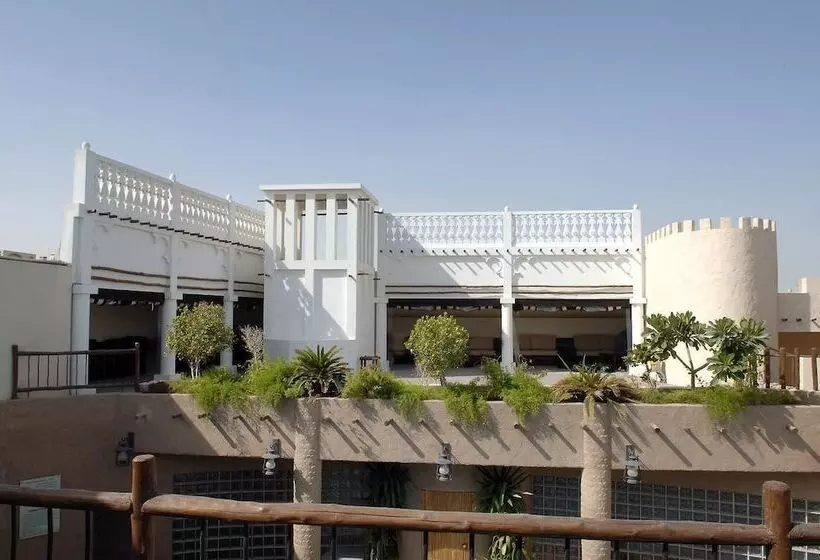 هتل Al Liwan Suites