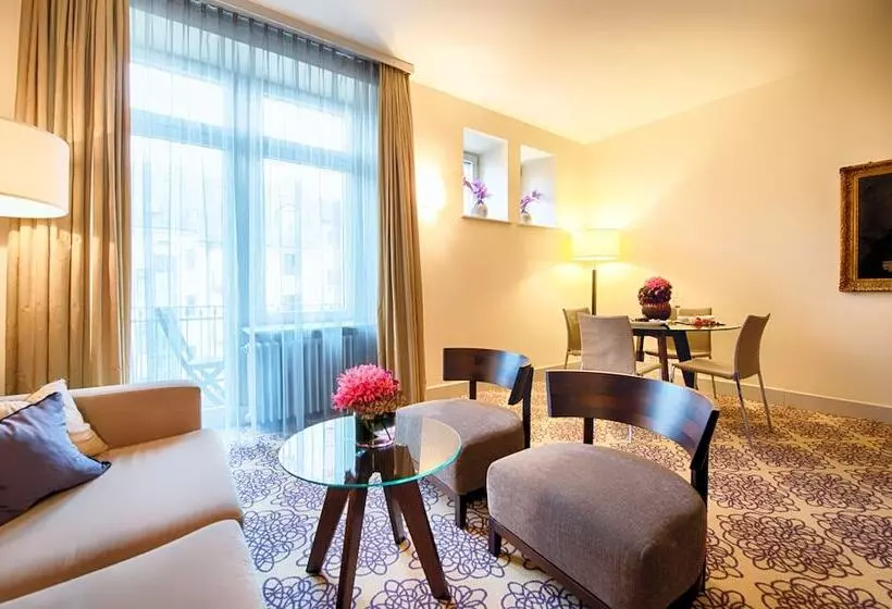 Hotel Alden Splügenschloss Zürich   Leonardo Limited Edition