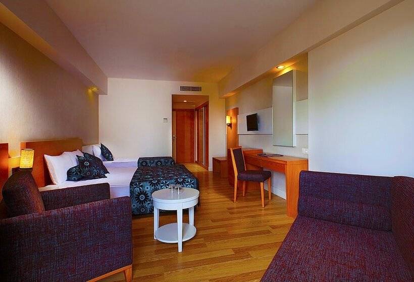 בית מלון כפרי Side Aluna