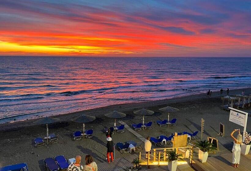 فندق Romantic Palace Beach Apartments