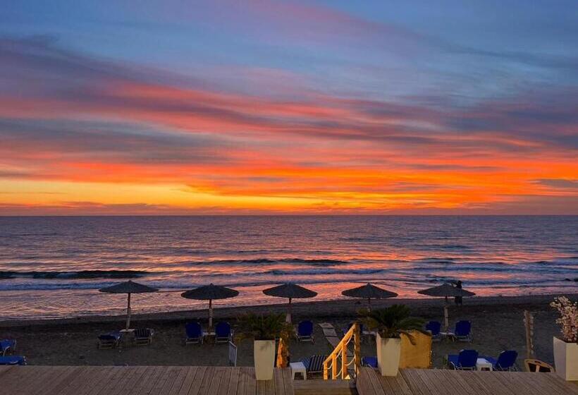 فندق Romantic Palace Beach Apartments