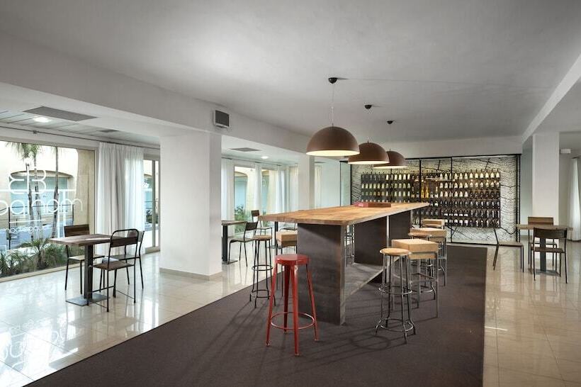 ホテル San Teodoro