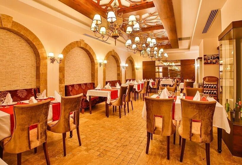 בית מלון כפרי Side Aluna