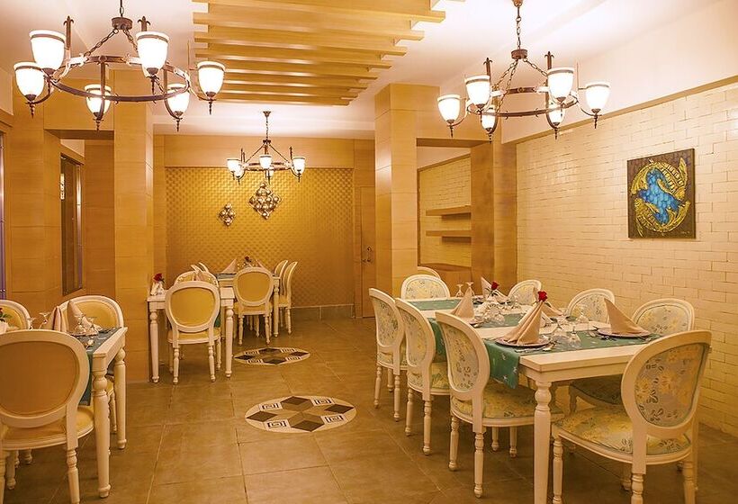 בית מלון כפרי Side Aluna