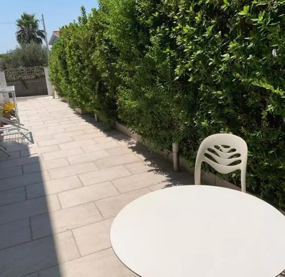 پانسیون B&b Petite Maison