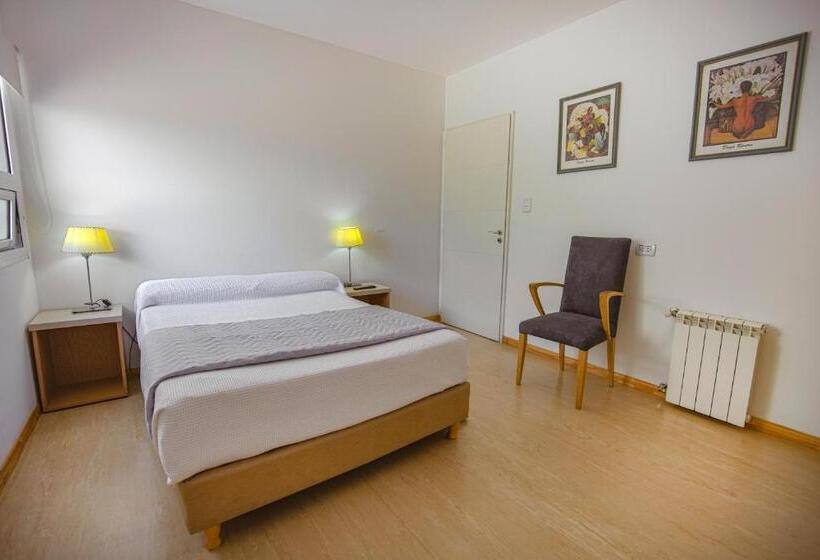 בית מלון כפרי Huemul