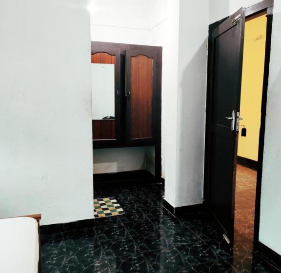 בית מלון כפרי Spot On Layali Tourist Home