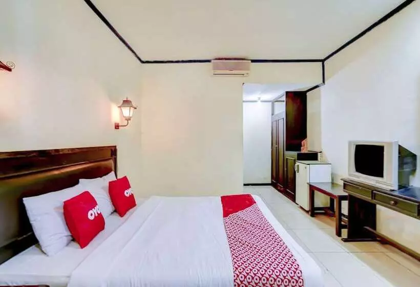 Hotel Lumajang Redpartner