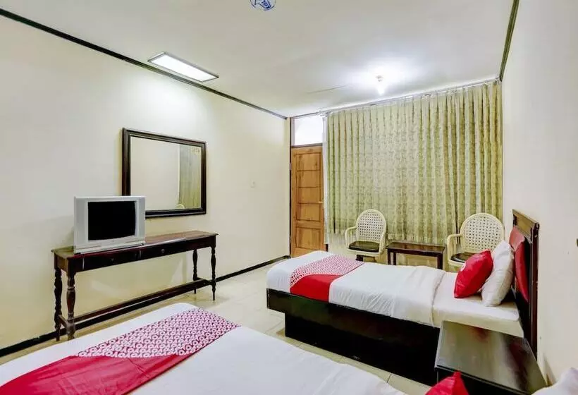 Hotel Lumajang Redpartner