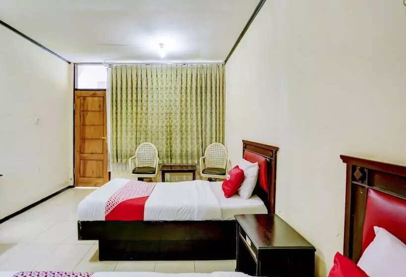 Hotel Lumajang Redpartner