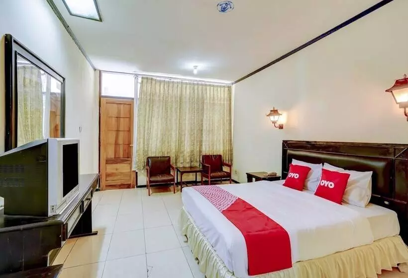 Hotel Lumajang Redpartner