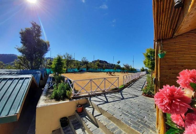 בית מלון כפרי Fabescape Celebs Resort - Fully Vaccinated Staff