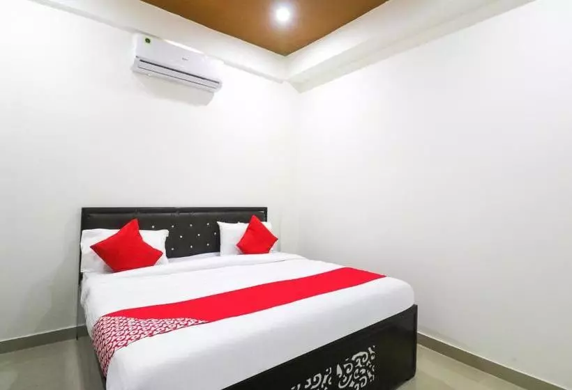 ホテル Oyo 78080 Dc Guest House