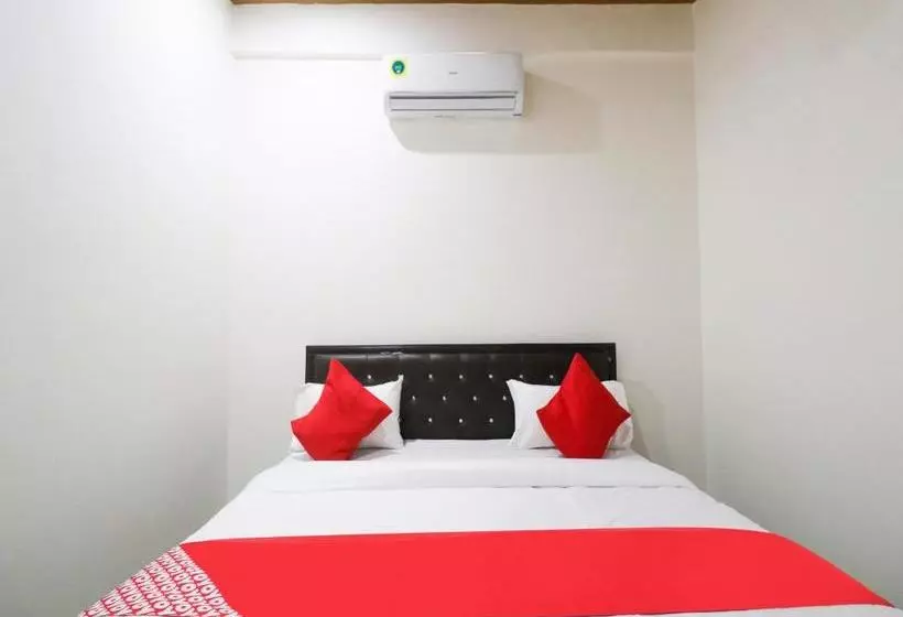 ホテル Oyo 78080 Dc Guest House