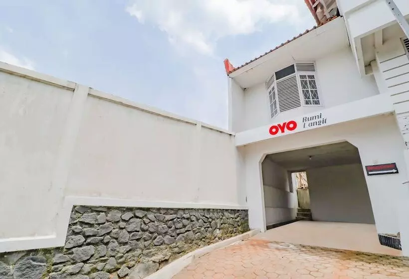 Hotel Oyo 90223 Bumi Langit