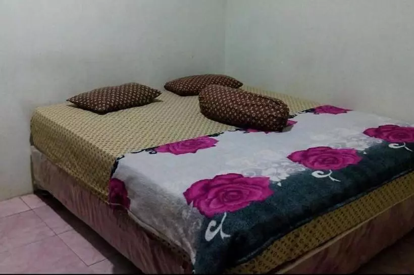 ホテル Oyo 90264 Tedja Guest House