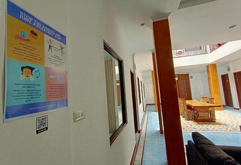 בית מלון כפרי Puri Sidikan Inn