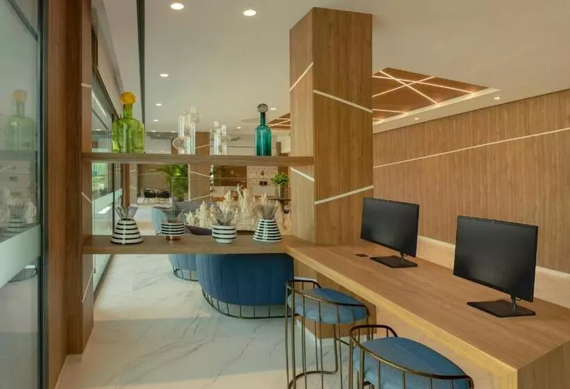 Aj Gran Alacant by SH Hoteles