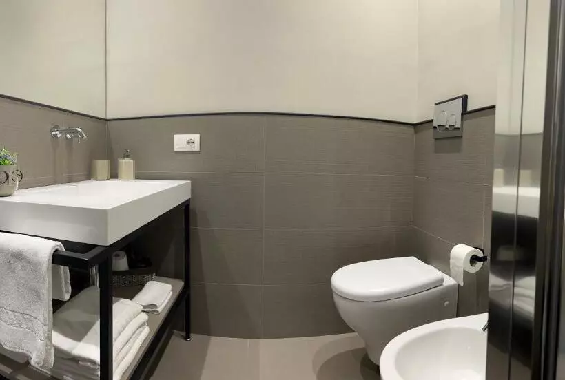 Garibaldi House   B&b Luxury