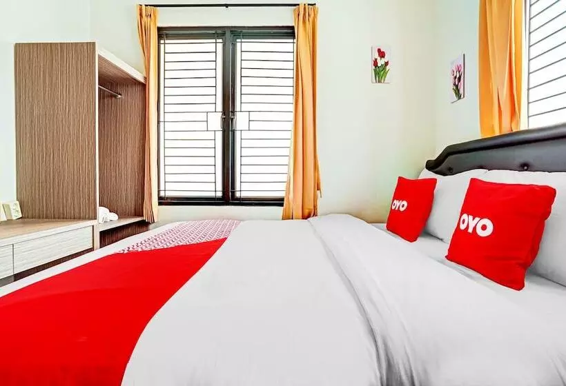 Hotelli Oyo 90211 Isidji Inn