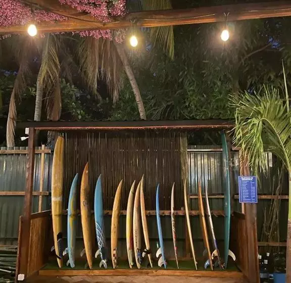 The Beach Break Hotel El Zonte