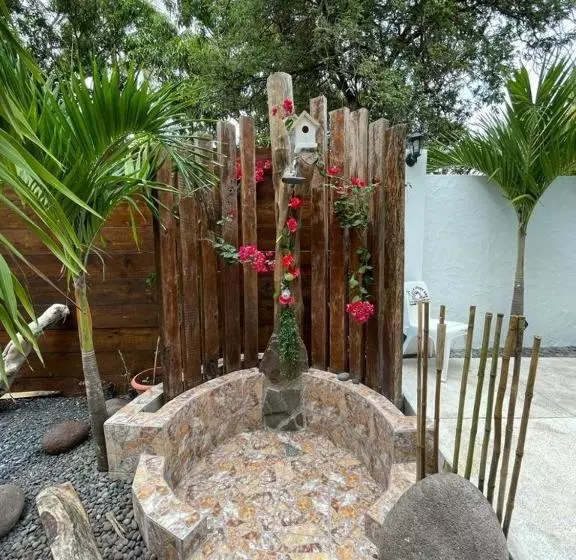 The Beach Break Hotel El Zonte