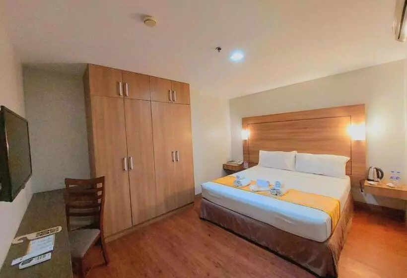 Tagaytay Hotel Sixb