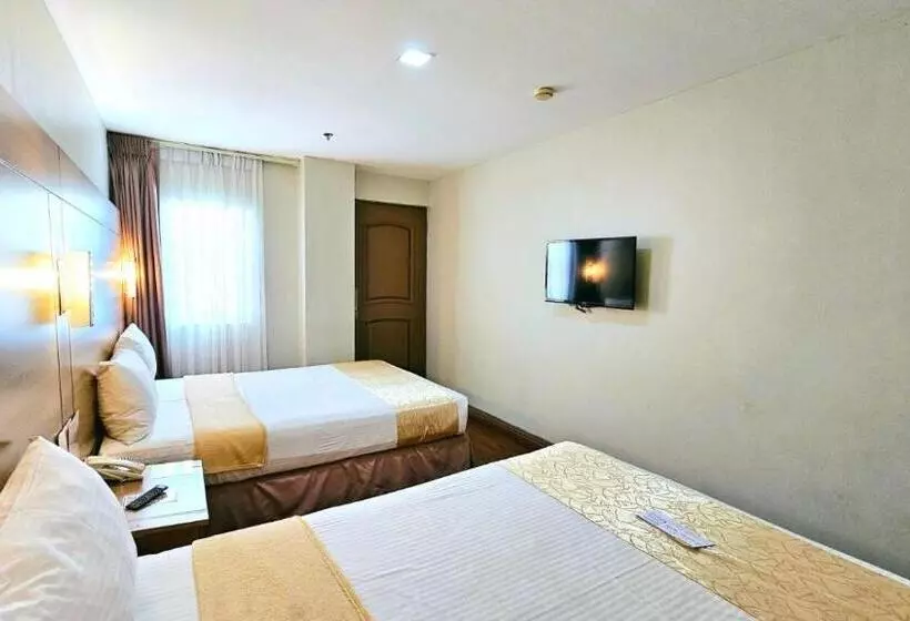 Tagaytay Hotel Sixb