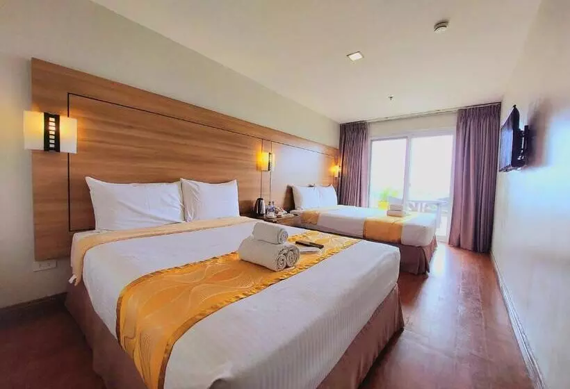 Tagaytay Hotel Sixb