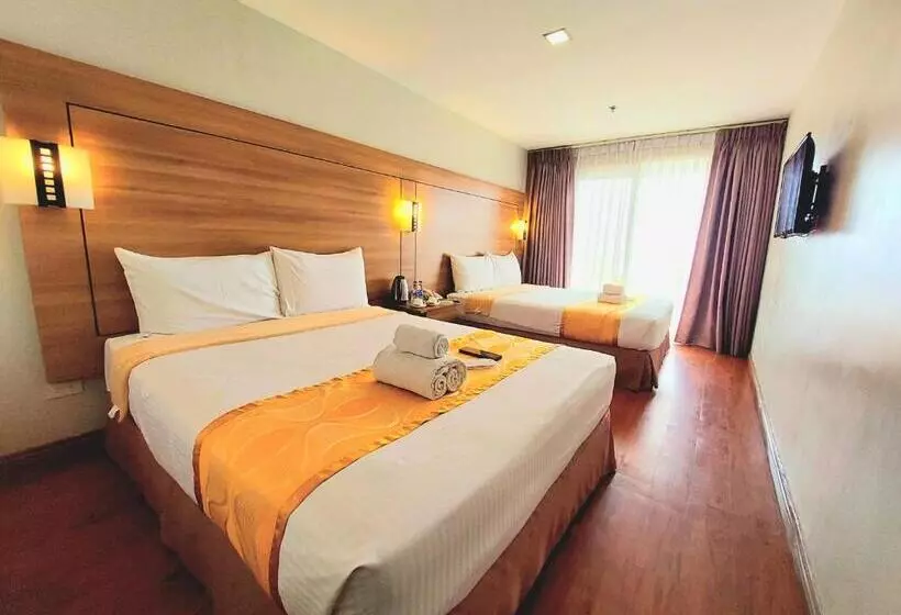 Tagaytay Hotel Sixb