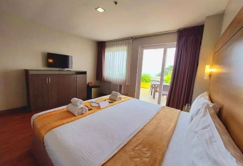 Tagaytay Hotel Sixb
