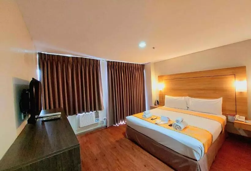 Tagaytay Hotel Sixb
