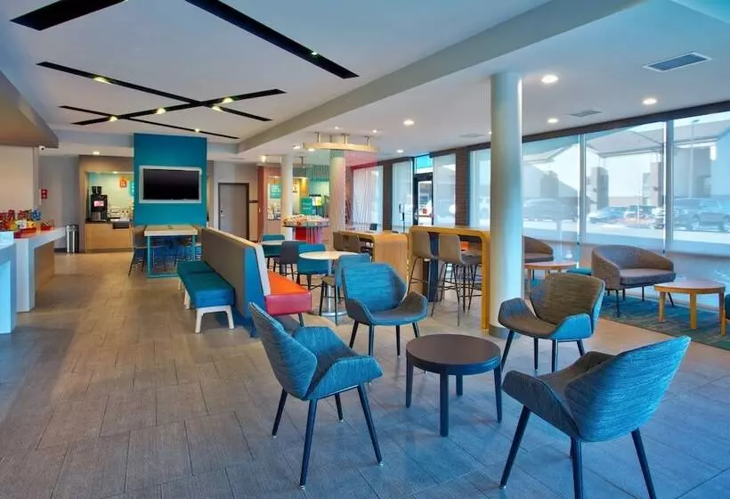 Avid Hotels   Detroit   Warren, An Ihg