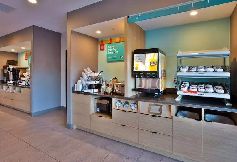 Avid Hotels   Detroit   Warren, An Ihg