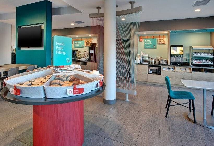 Avid Hotels   Detroit   Warren, An Ihg