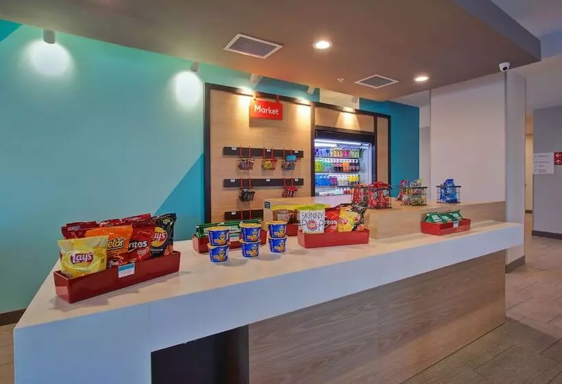 Avid Hotels   Detroit   Warren, An Ihg