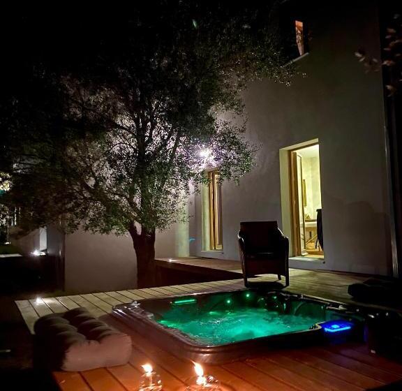 مبيت وإفطار Casa Voltegira