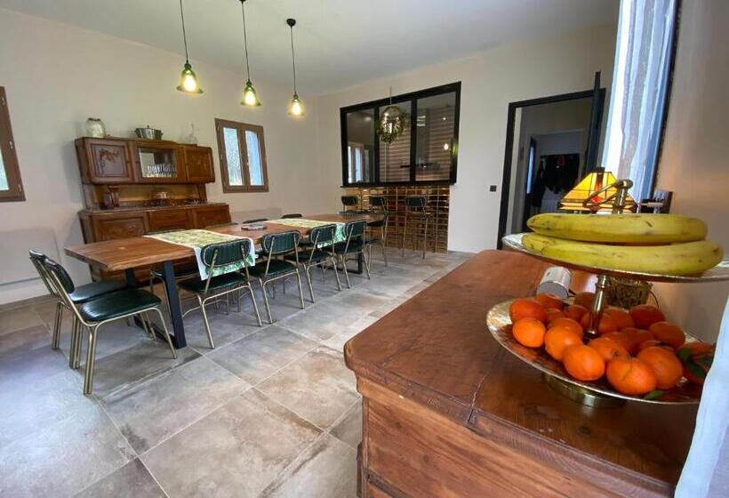 مبيت وإفطار Casa Voltegira