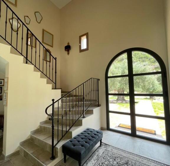 مبيت وإفطار Casa Voltegira