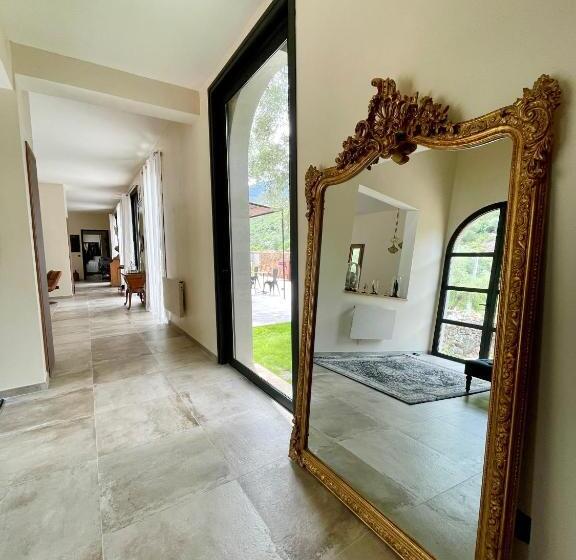 مبيت وإفطار Casa Voltegira