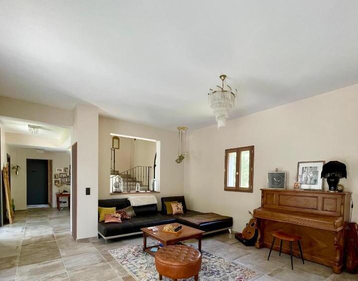 مبيت وإفطار Casa Voltegira