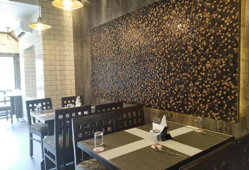 هتل Bikram A Boutique