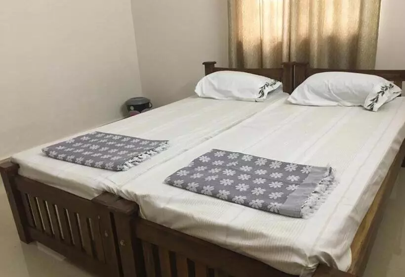 カプセルホテル Shantham Service Apartments, Kinathukadavu, Coimbatore