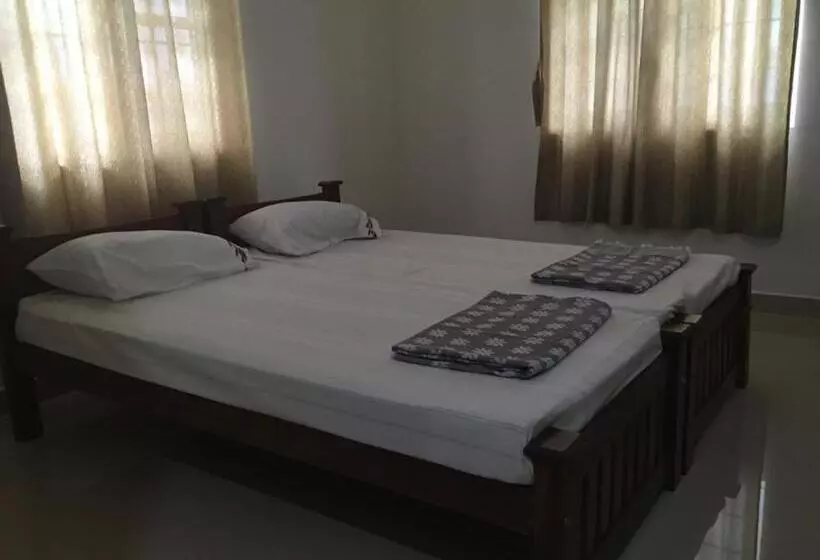 カプセルホテル Shantham Service Apartments, Kinathukadavu, Coimbatore