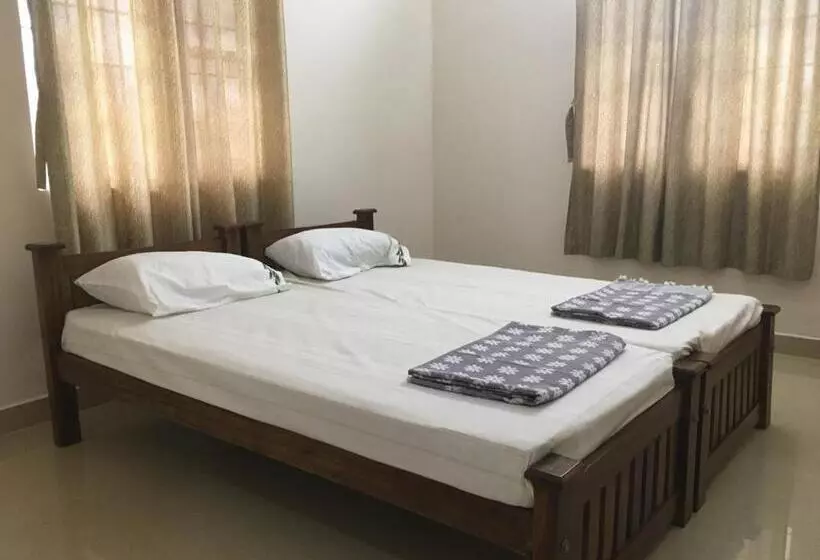 カプセルホテル Shantham Service Apartments, Kinathukadavu, Coimbatore