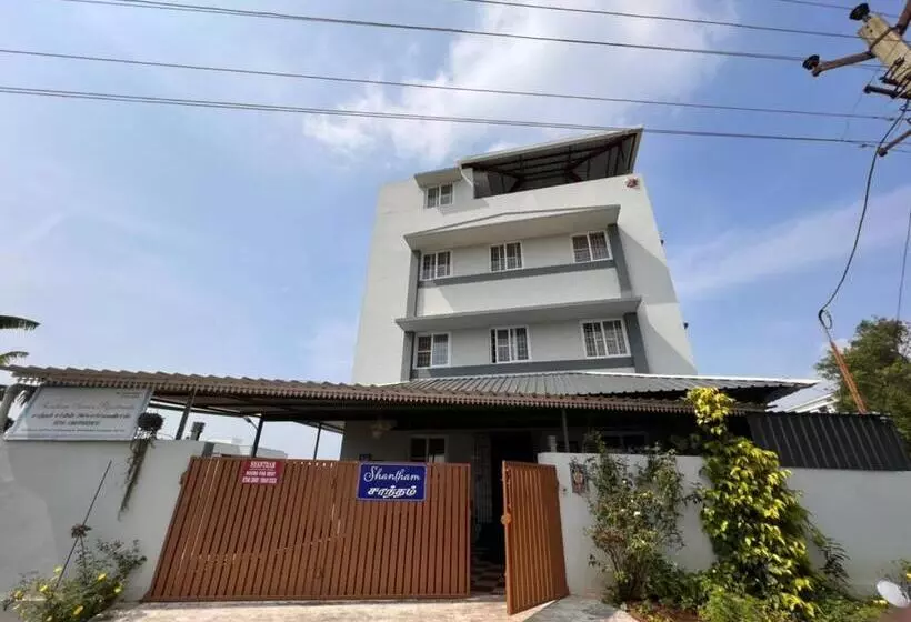 カプセルホテル Shantham Service Apartments, Kinathukadavu, Coimbatore