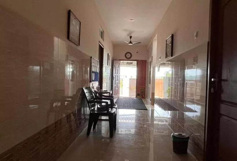 カプセルホテル Shantham Service Apartments, Kinathukadavu, Coimbatore
