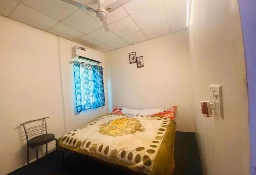 هتل Lushy Days Boom Camp