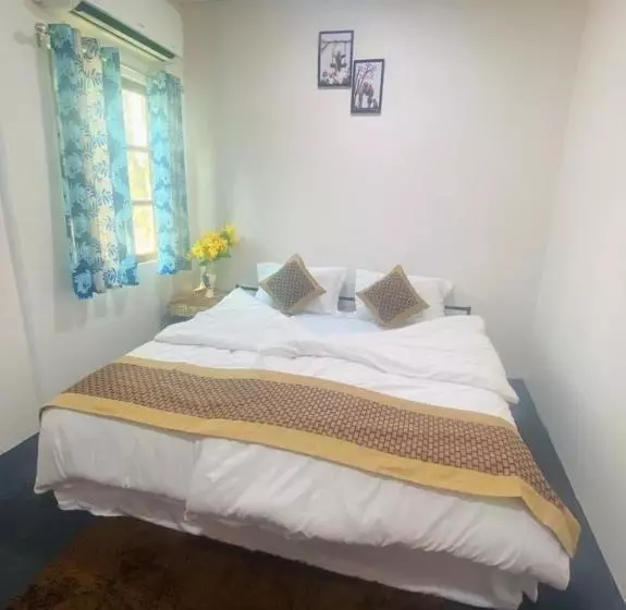 هتل Lushy Days Boom Camp